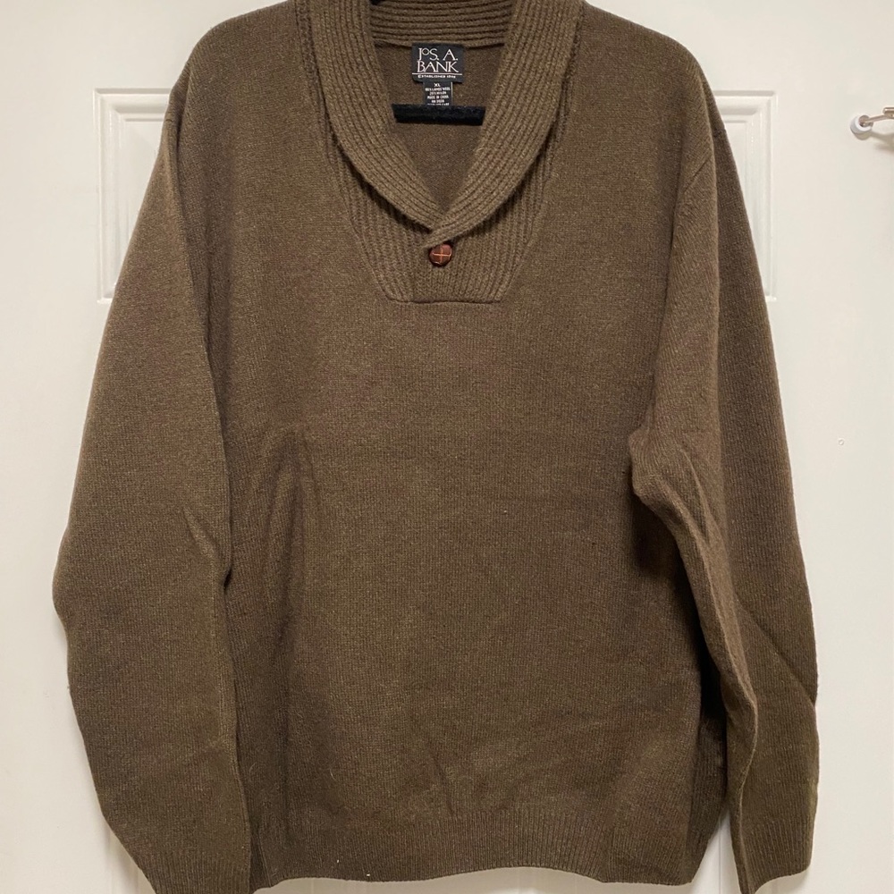 Jos A. Bank Size XL Brown Sweater